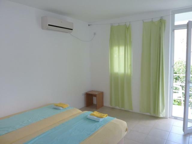 Mini Apartments Natasha Sutomore Exterior photo